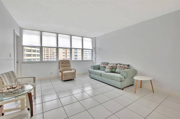 1801 S Ocean Dr #541, Hallandale Beach, FL 33009