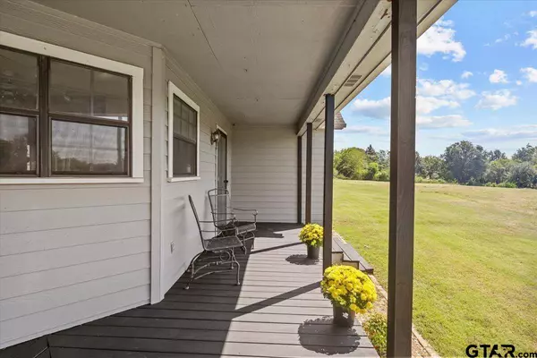 405 W ROSS ST, Troup, TX 75789