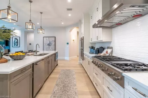 16320 CORSICA WAY #201, Naples, FL 34110