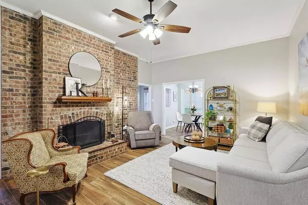 1618 Clydesdale Drive, Lewisville, TX 75067