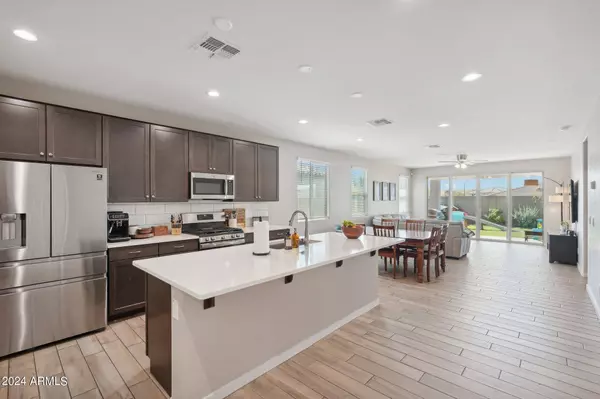 17823 W BAJADA Road, Surprise, AZ 85387