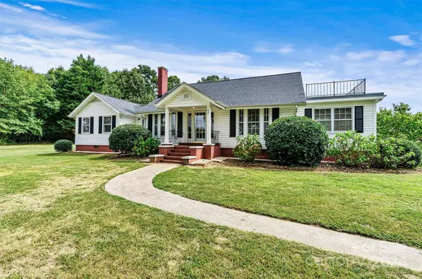 128 10th ST NE, Hildebran, NC 28637