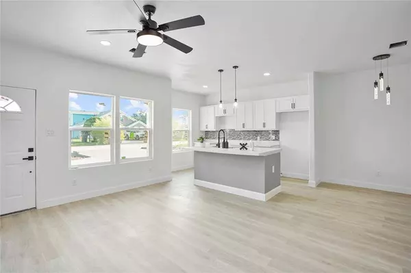 9733 Richcroft ST #A and B, Houston, TX 77029