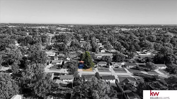 12688 B Street, Omaha, NE 68144