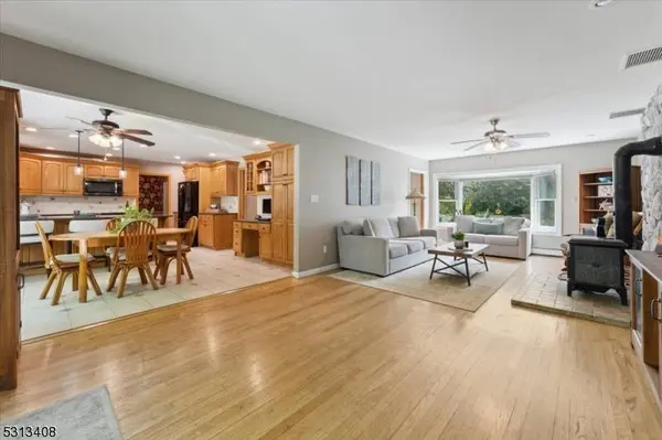 21 Little Big Horn, Ringwood Boro, NJ 07456