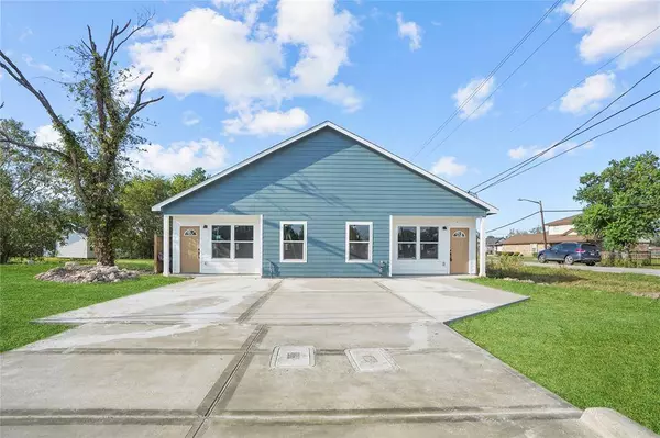 9733 Richcroft ST #A and B, Houston, TX 77029