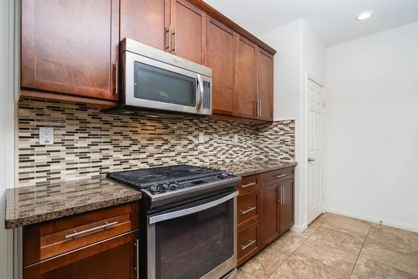 1204 White Oak Ct, El Cajon, CA 92020