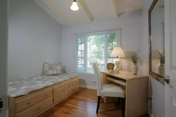 85 S Grove Ave, Woodbridge Twp., NJ 08861