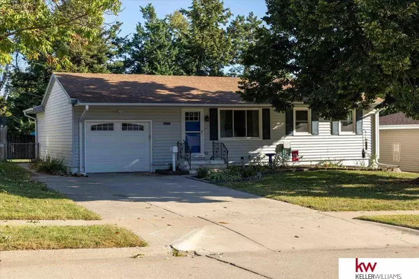 12688 B Street, Omaha, NE 68144