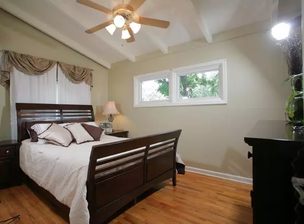 85 S Grove Ave, Woodbridge Twp., NJ 08861