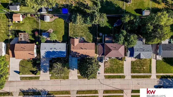 12688 B Street, Omaha, NE 68144