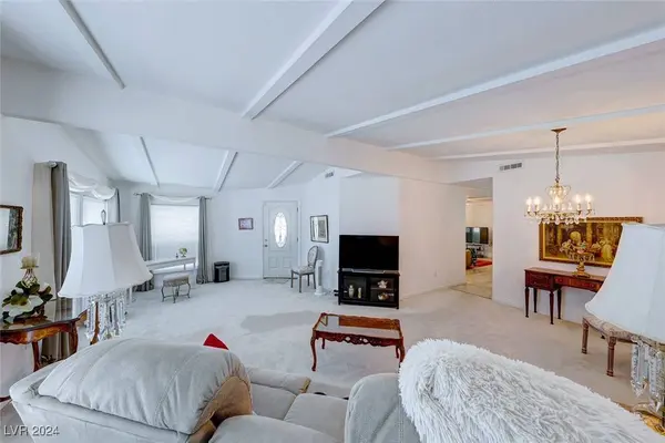 5029 Ridge Drive, Las Vegas, NV 89103