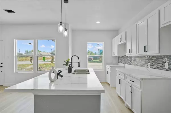 9733 Richcroft ST #A and B, Houston, TX 77029