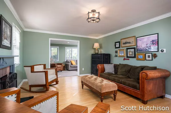 1555 Groton SE Road, Grand Rapids, MI 49506