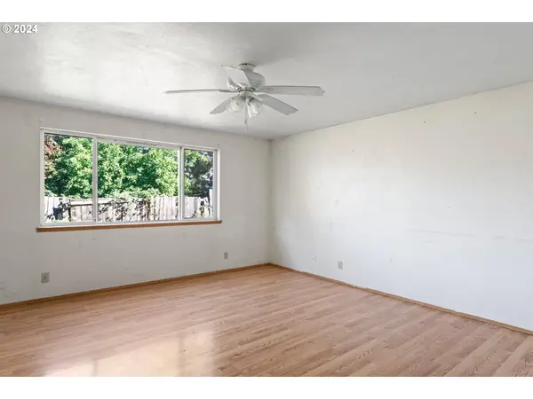 4241 MARCUM LN, Eugene, OR 97402