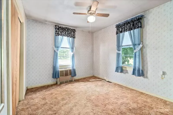 1138 S Lincoln AVE, Montgomery, IL 60538