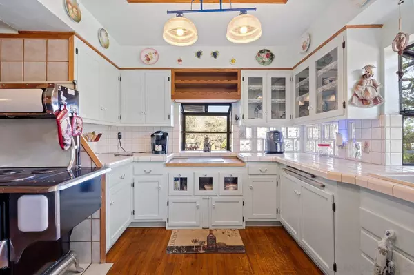 26129 N Centre City Parkway, Escondido, CA 92026