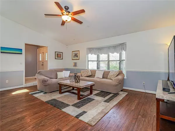 375 10th ST SW, Vero Beach, FL 32962