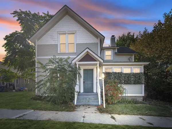 237 2nd Avenue, Manistee, MI 49660