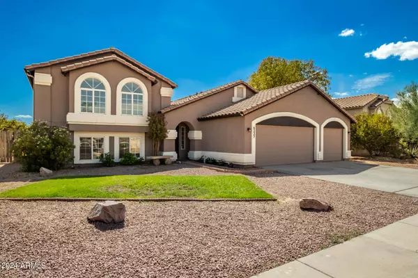 6233 W MESCAL Street, Glendale, AZ 85304