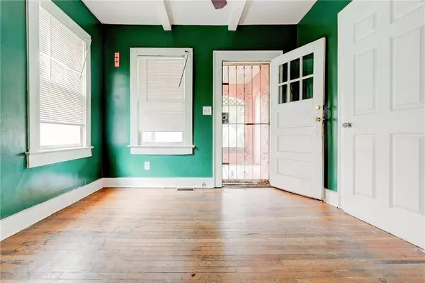 1373 Martin Luther King Jr DR NW, Atlanta, GA 30314