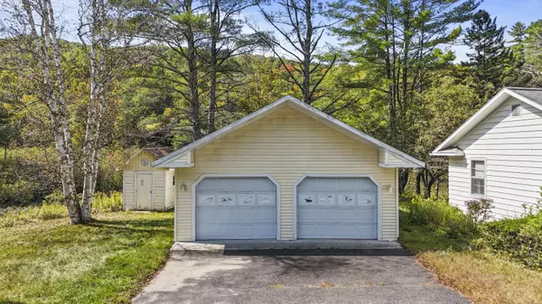 10777 NYS Route 9N, Keene, NY 12942