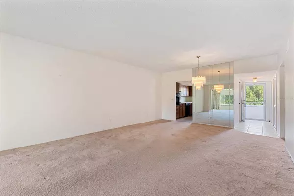 2470 RHODESIAN DR #48, Clearwater, FL 33763