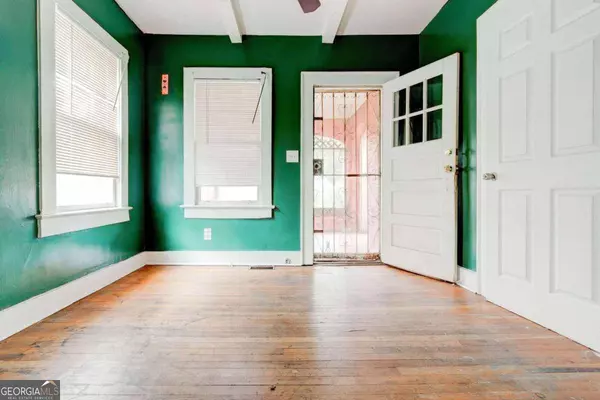 1373 Martin Luther King Jr DR NW, Atlanta, GA 30314