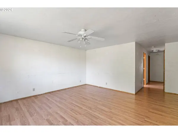 4241 MARCUM LN, Eugene, OR 97402