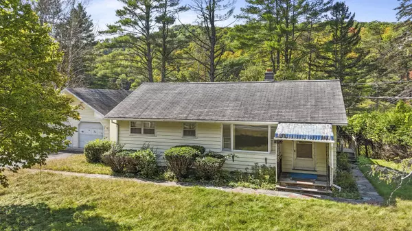 10777 NYS Route 9N, Keene, NY 12942