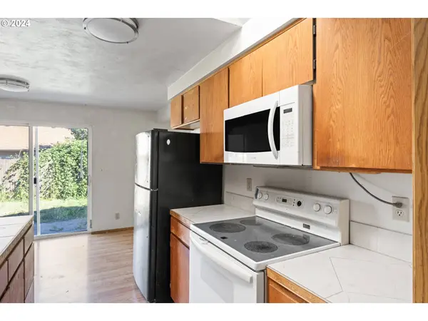 4241 MARCUM LN, Eugene, OR 97402