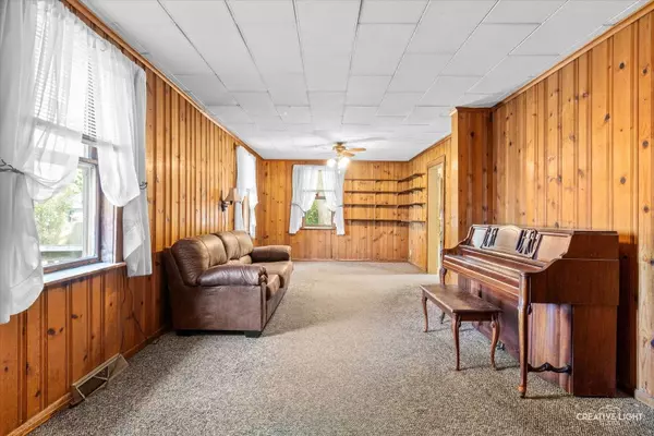 1138 S Lincoln AVE, Montgomery, IL 60538