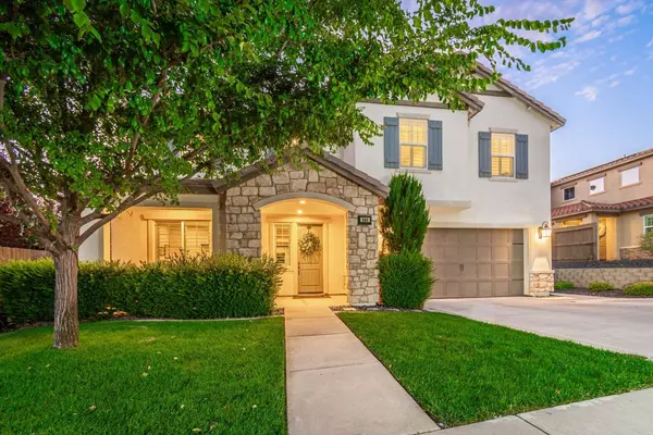 808 Dandelion LN, Rocklin, CA 95765