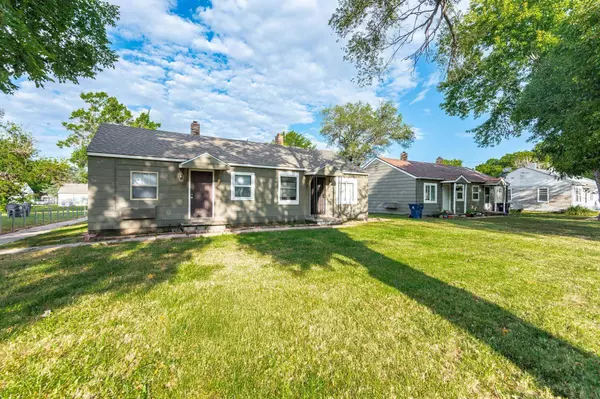 810 S Terrace Dr, Wichita, KS 67218