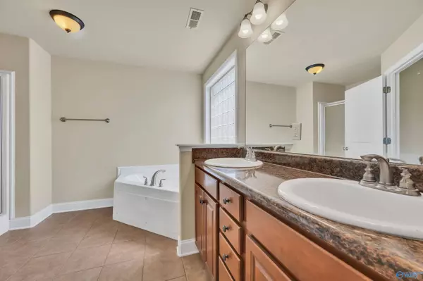 209 High Green Drive, Madison, AL 35757