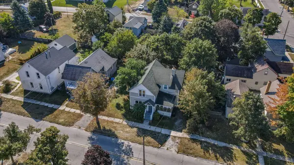 237 2nd Avenue, Manistee, MI 49660