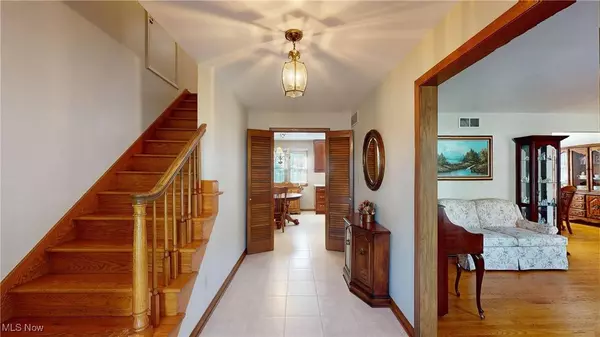 8062 Deerpath DR, Boardman, OH 44512