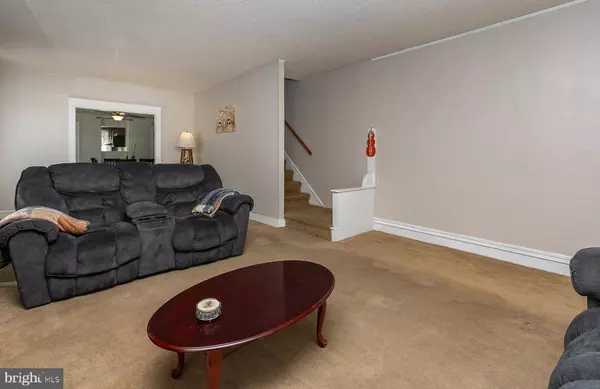 1100 LEIPER ST, Crum Lynne, PA 19022