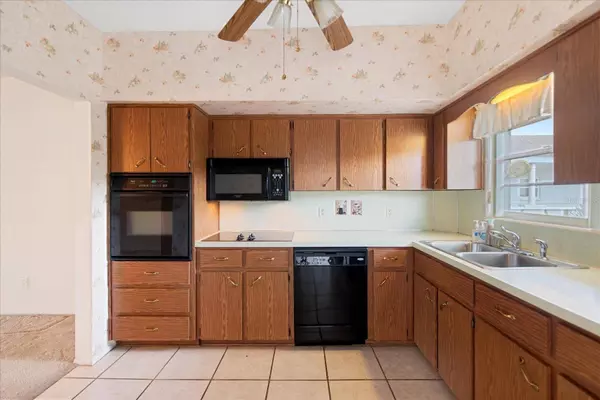 2470 RHODESIAN DR #48, Clearwater, FL 33763