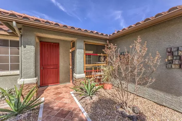 220 Du Fort Avenue, Henderson, NV 89002