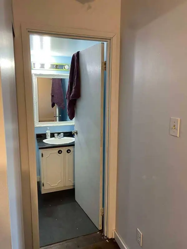 295 Columbia BLVD W #109B, Lethbridge, AB T1k 4B8