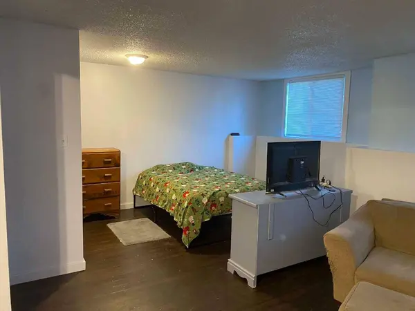 295 Columbia BLVD W #109B, Lethbridge, AB T1k 4B8