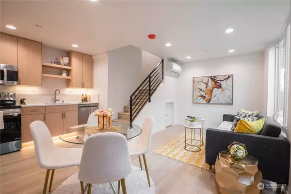 3836 Winslow PL N #B, Seattle, WA 98103