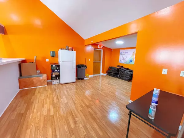 1473 Remount RD, North Charleston, SC 29406