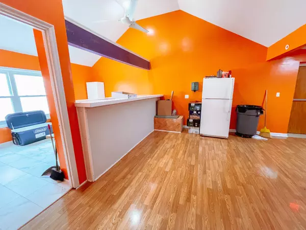 1473 Remount RD, North Charleston, SC 29406