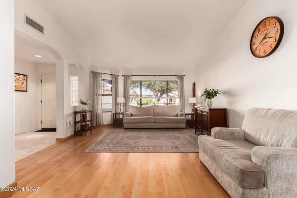 14311 N Choctaw Drive, Oro Valley, AZ 85755