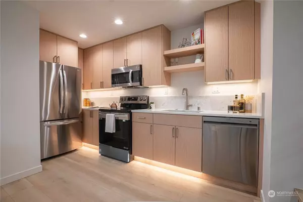 3836 Winslow PL N #B, Seattle, WA 98103