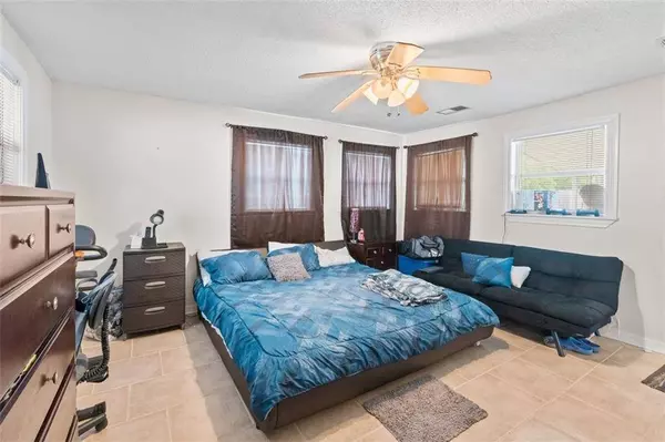 4801 GALLIER DR, New Orleans, LA 70126