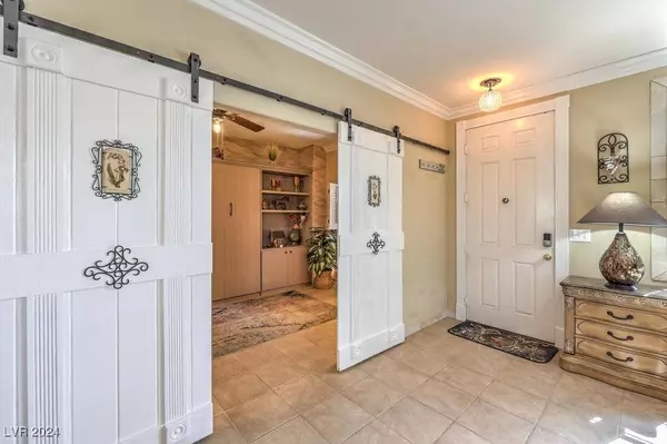 220 Du Fort Avenue, Henderson, NV 89002