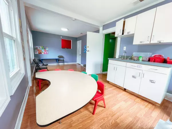 1473 Remount RD, North Charleston, SC 29406